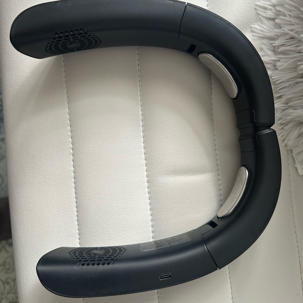 Black Neck fan